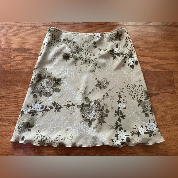 Old Navy Y2K Floral Slip Skirt 10 Fairy Goblincore Whimsical Neutral Dainty Boho - Picture 3 of 9